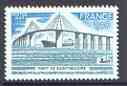 France 1975 Opening of St Nazaire Bridge 1f40 unmounted mint, SG 2095, stamps on , stamps on  stamps on bridges, stamps on  stamps on civil engineering