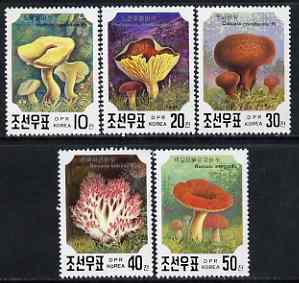 North Korea 1991 Fungi complete set of 5 values unmounted mint SG N3040-44, stamps on fungi