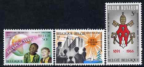 Belgium 1966 75th Anniversary of Papal Encyclical (Rerum Novarum) set of 3 unmounted mint, SG 1959-61, stamps on , stamps on  stamps on pope, stamps on  stamps on arms, stamps on  stamps on heraldry, stamps on  stamps on keys