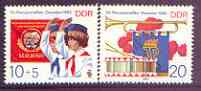 Germany - East 1982 Seventh Pioneers Meeting perf set of 2 unmounted mint, SG E2432-33, stamps on youth, stamps on scouts, stamps on flags, stamps on music
