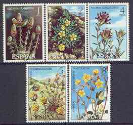 Spain 1974 Spanish Flora (3rd issue) perf set of 5 unmounted mint, SG 2278-82, stamps on , stamps on  stamps on flowers, stamps on  stamps on 