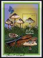 Maldive Islands 2001 (?) Fungi perf souvenir sheet #2 (Lepiota procera) signed by Thomas C Wood the designer, stamps on , stamps on  stamps on fungi