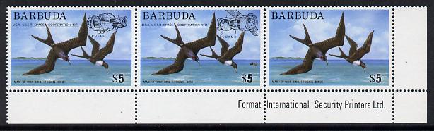 Barbuda 1975 Frigate Bird $5 unmounted mint se-tenant strip of 3 with 'Apollo-Soyuz' opt, SG 227a, stamps on , stamps on  stamps on birds  space    frigate