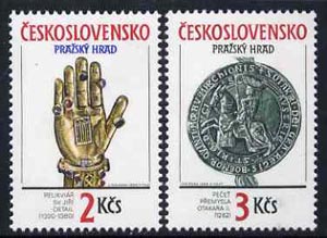 Czechoslovakia 1990 Prague Castle (26th Series) set of 2 unmounted mint, SG3026-27, stamps on , stamps on  stamps on minerals, stamps on  stamps on jewellry, stamps on  stamps on arms, stamps on  stamps on heraldry, stamps on  stamps on horses, stamps on  stamps on castles