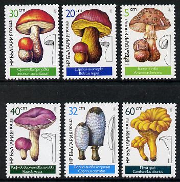 Bulgaria 1987 Edible Fungi perf set of 6 unmounted mint, SG 3408-13 (Mi 3546-51)*, stamps on food  fungi