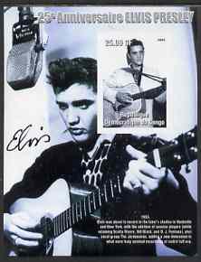 Congo 2002 25th Death Anniversary of Elvis Presley imperf souvenir sheet #3 (1955 B&W pic of Elvis in recording studio) unmounted mint, stamps on , stamps on  stamps on elvis, stamps on  stamps on music, stamps on  stamps on entertainments, stamps on  stamps on films