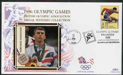 United States 1996 Atlanta Olympics 32c Mens Hurdling on illustrated Benham silk cover (British Olympic Association showing Jonathan Edwards) with special Atlanta cancel,..., stamps on sport, stamps on olympics, stamps on running, stamps on athletics