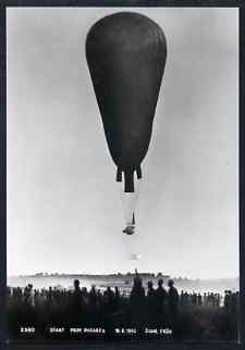 Postcard - Prof Piccard's Balloon, B&W card from Beringer & Pampafuchi, unused, stamps on balloons, stamps on space