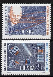 Poland 1986 Halley's Comet set of 2 in se-tenant pair unmounted mint SG 3027a, stamps on , stamps on  stamps on space, stamps on  stamps on halley