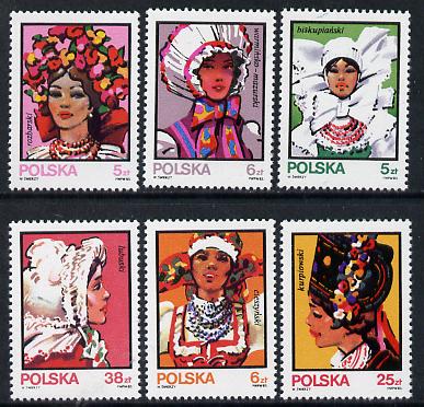 Poland 1983 Womens Folk Costumes set of 6 unmounted mint SG 2906-11, stamps on costumes          women