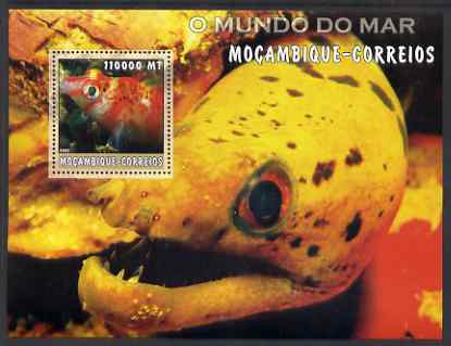 Mozambique 2002 Tropical Fish #1 perf s/sheet containing 1 value unmounted mint Yv 136, stamps on fish