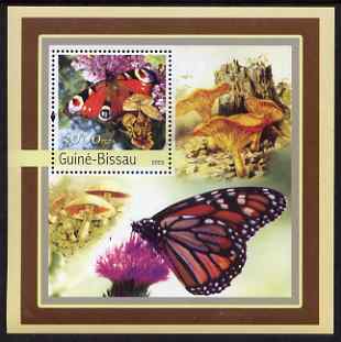 Guinea - Bissau 2003 Butterflies & Fungi perf s/sheet containing 1 value unmounted mint Mi BL389, stamps on , stamps on  stamps on butterflies, stamps on  stamps on fungi