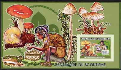 Guinea - Conakry 2006 Centenary of Scouting imperf s/sheet #10 containing 1 value (Fungi) unmounted mint Yv 376, stamps on scouts, stamps on fungi