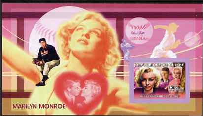 Guinea - Conakry 2006 Marilyn Monroe imperf s/sheet #2 containing 1 value (with Joe DiMaggio) unmounted mint Yv 326, stamps on , stamps on  stamps on personalities, stamps on  stamps on movies, stamps on  stamps on films, stamps on  stamps on music, stamps on  stamps on marilyn, stamps on  stamps on marilyn monroe, stamps on  stamps on kennedy, stamps on  stamps on baseball