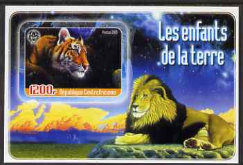 Central African Republic 2005 Young Animals of the World #3 (Big Cats) imperf souvenir sheet containing 1 value with Scout logo, unmounted mint, stamps on , stamps on  stamps on animals, stamps on  stamps on scouts, stamps on  stamps on cats, stamps on  stamps on lions, stamps on  stamps on tigers