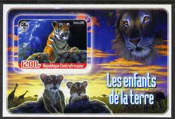 Central African Republic 2005 Young Animals of the World #4 (Big Cats) imperf souvenir sheet containing 1 value with Scout logo, unmounted mint, stamps on , stamps on  stamps on animals, stamps on  stamps on scouts, stamps on  stamps on cats, stamps on  stamps on lions, stamps on  stamps on tigers, stamps on  stamps on giraffes