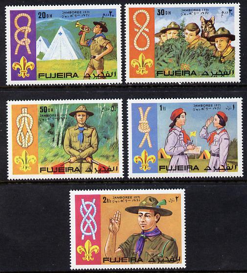 Fujeira 1971 Scouts set of 5 unmounted mint (Mi 679-83A) , stamps on , stamps on  stamps on scouts     dogs