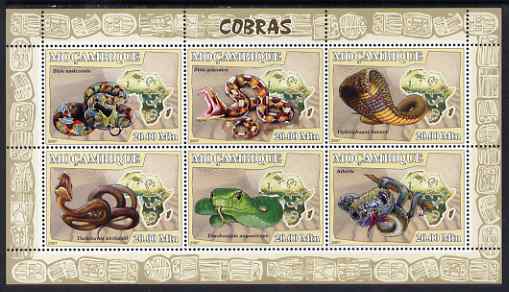Mozambique 2007 Snakes perf sheetlet containing 6 values unmounted mint Yv 2372-77, stamps on animals, stamps on reptiles, stamps on snakes