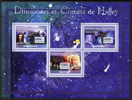 Guinea - Conakry 2007 Dinosaurs & Halleys Comet perf sheetlet containing 3 values unmounted mint Yv 2960-62, stamps on , stamps on  stamps on dinosaurs, stamps on  stamps on comets, stamps on  stamps on halley, stamps on  stamps on space, stamps on  stamps on astronomy