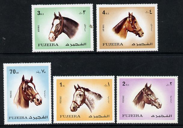 Fujeira 1971 Horses set of 5 unmounted mint (Mi 810-14A) , stamps on animals  horse