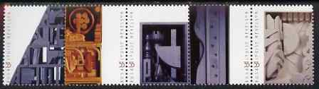 United States 2000 Birth Centenary of Louise Nevelson (Sculptress) se-tenant strip of 5 unmounted mint, SG 3753a, stamps on , stamps on  stamps on personalities, stamps on  stamps on arts, stamps on  stamps on women, stamps on  stamps on sculpture