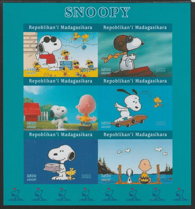 Madagascar 2022 Snoopy imperf sheetlet containing  set of 6 values unmounted mint, privately produced offered purely on its thematic appeal, stamps on , stamps on  stamps on films, stamps on  stamps on cinema, stamps on  stamps on movies, stamps on  stamps on snoopy, stamps on  stamps on comics