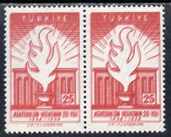 Turkey 1958 20th Anniversary of Death of Ataturk 25k unmounted mint horiz pir with double impression, stamps on , stamps on dictators.
