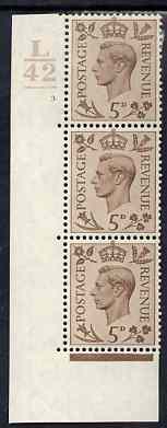 Great Britain 1937-47 KG6 5d brown vert corner strip of 3 with cyl 3 dot with control L42bar, one stamp mounted, stamps on , stamps on  kg6 , stamps on 