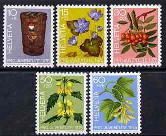 Switzerland 1975 Pro Juventute set of 5 unmounted mint SG J249-53, stamps on flowers