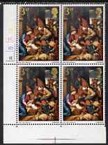 Great Britain 1967 Christmas 3d (Adoration by School of Seville) corner cyl block of 6 with dry print of gold affecting the value & Queens Head on 3 stamps, unmounted min..., stamps on christmas, stamps on arts