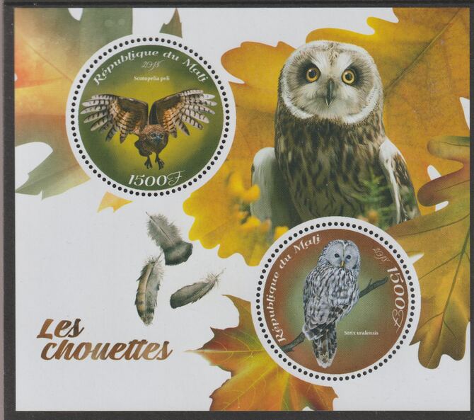 Mali 2018 Owls perf sheet containing two circular values unmounted mint, stamps on , stamps on  stamps on birds, stamps on  stamps on birds of prey, stamps on  stamps on owls, stamps on  stamps on shaped, stamps on  stamps on 