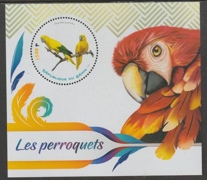 Benin 2018 Parrots #1 perf deluxe m/sheet containing one circular value unmounted mint, stamps on , stamps on  stamps on shape, stamps on  stamps on birds, stamps on  stamps on parrots