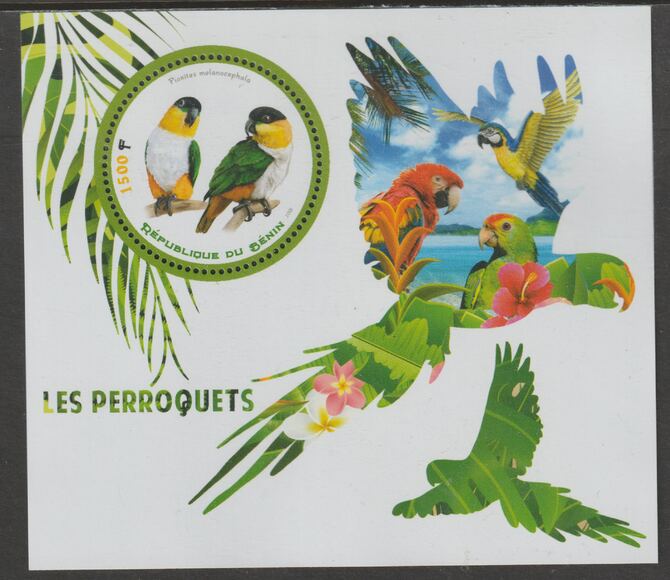 Benin 2018 Parrots #5 perf deluxe m/sheet containing one circular value unmounted mint, stamps on , stamps on  stamps on shape, stamps on  stamps on birds, stamps on  stamps on parrots
