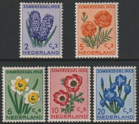 Netherlands 1953 Cultural & Social Relief Fund perf set of 5 lightly mounted mint SG764-68, stamps on flowers