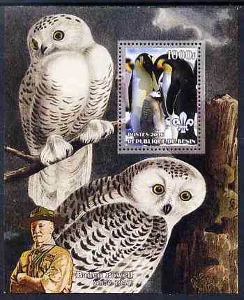 Benin 2006 Penguins #3 (with Olws & Baden Powell in background) perf m/sheet unmounted mint, stamps on , stamps on  stamps on birds, stamps on  stamps on penguins, stamps on  stamps on scouts, stamps on  stamps on owls, stamps on  stamps on birds of prey