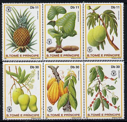St Thomas & Prince Islands 1981 Fruit set of 6 (2 se-tenant strips of 3) unmounted mint Mi 744-49, stamps on fruit