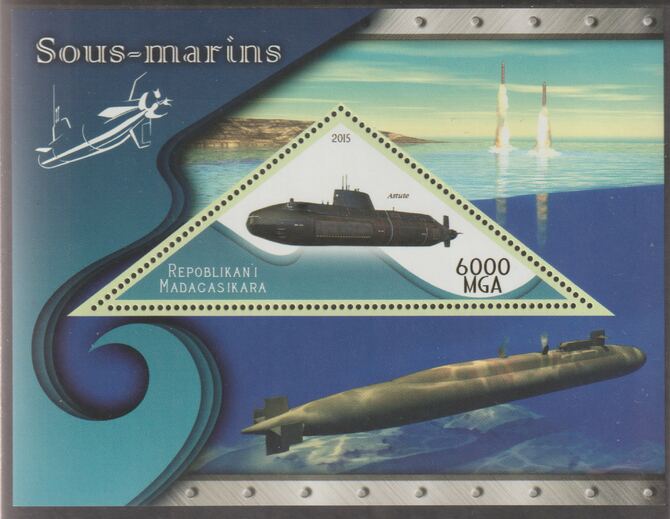 Madagascar 2015 Submarines #1 perf deluxe sheet containing one triangular value unmounted mint, stamps on , stamps on  stamps on triangular, stamps on  stamps on shaped, stamps on  stamps on ships, stamps on  stamps on submarines