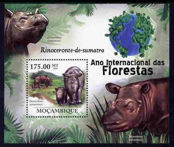 Mozambique 2011 International Year of the Forest - Rhinoceros perf m/sheet unmounted mint, Michel BL421, stamps on , stamps on  stamps on trees, stamps on  stamps on animals, stamps on  stamps on rhinos