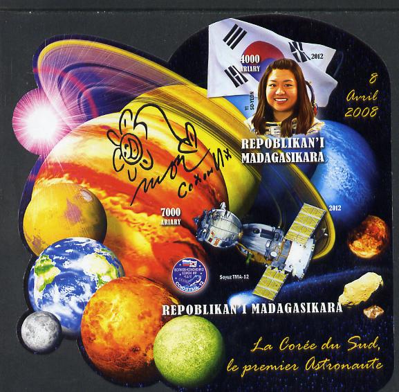 Madagascar 2012 First Astronauts in Space - Yi So-Yeon (Korea) imperf sheetlet containing 2 values unmounted mint, stamps on personalities, stamps on space, stamps on astronauts, stamps on flags, stamps on minerals, stamps on planets, stamps on satellites, stamps on women